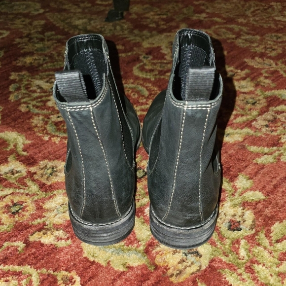 Clarks chelsea boots - Picture 3 of 5